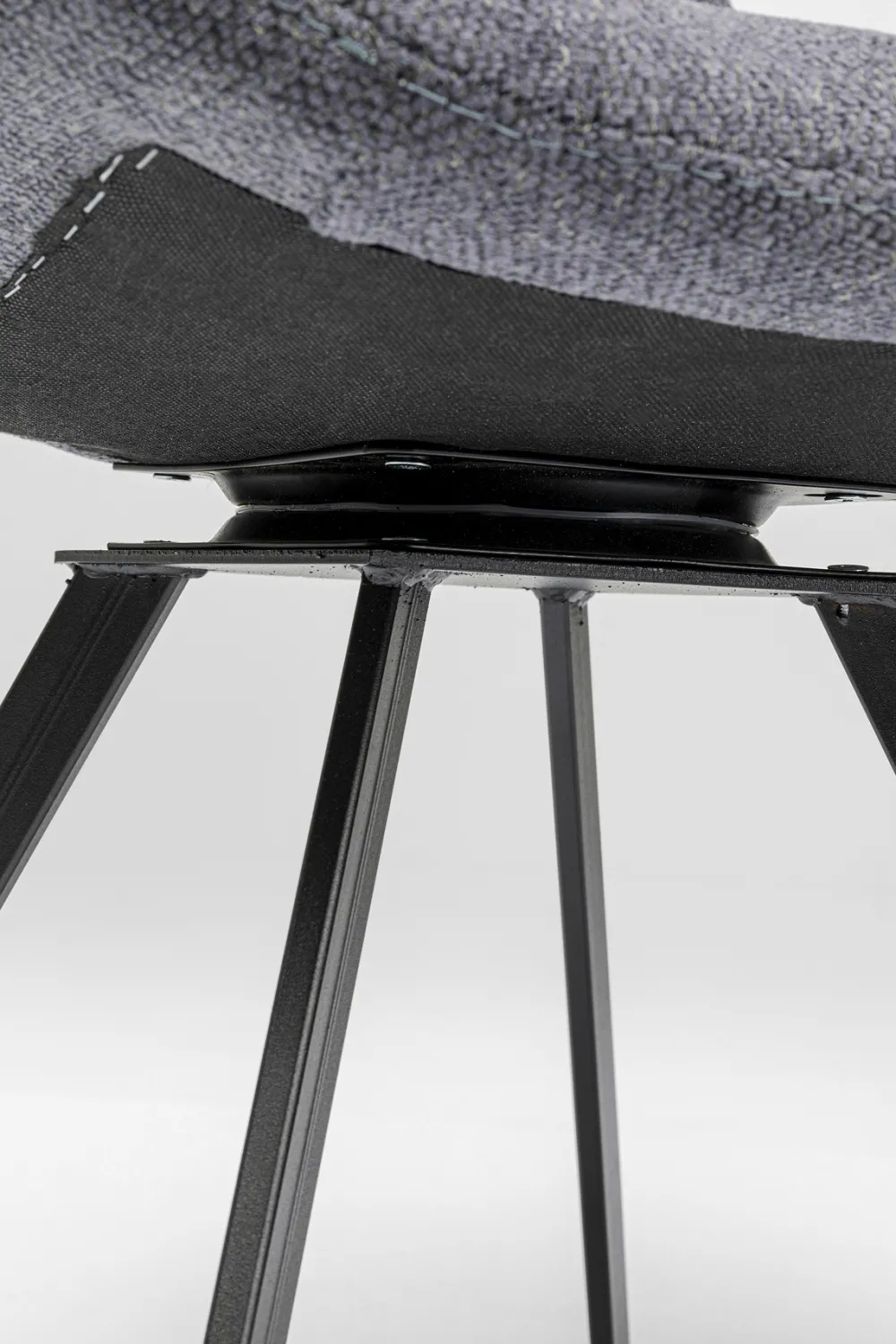 KARE Design Tuolit*Baron Pyörivä Tuoli Harmaa