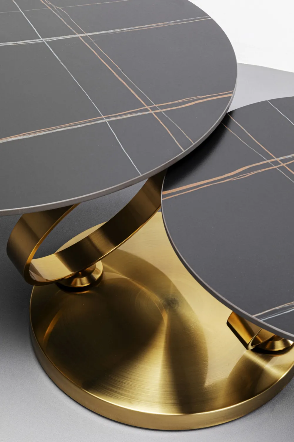 KARE Design Sohvapöydät|Olohuone*Beverly Gold Sohvapöytä Kulta 133x80cm