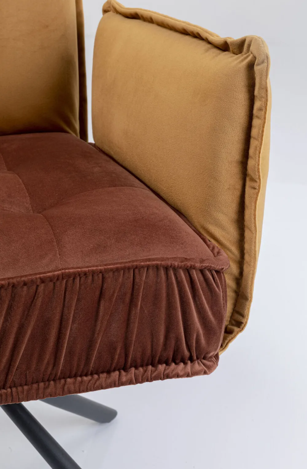 KARE Design Tuolit*Chelsea Tuoli Käsinojilla, Ruskea