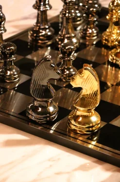 KARE Design Jalalliset Koriste-Esineet*Deco Chess Shakkipeli Koriste-esine 60x60cm