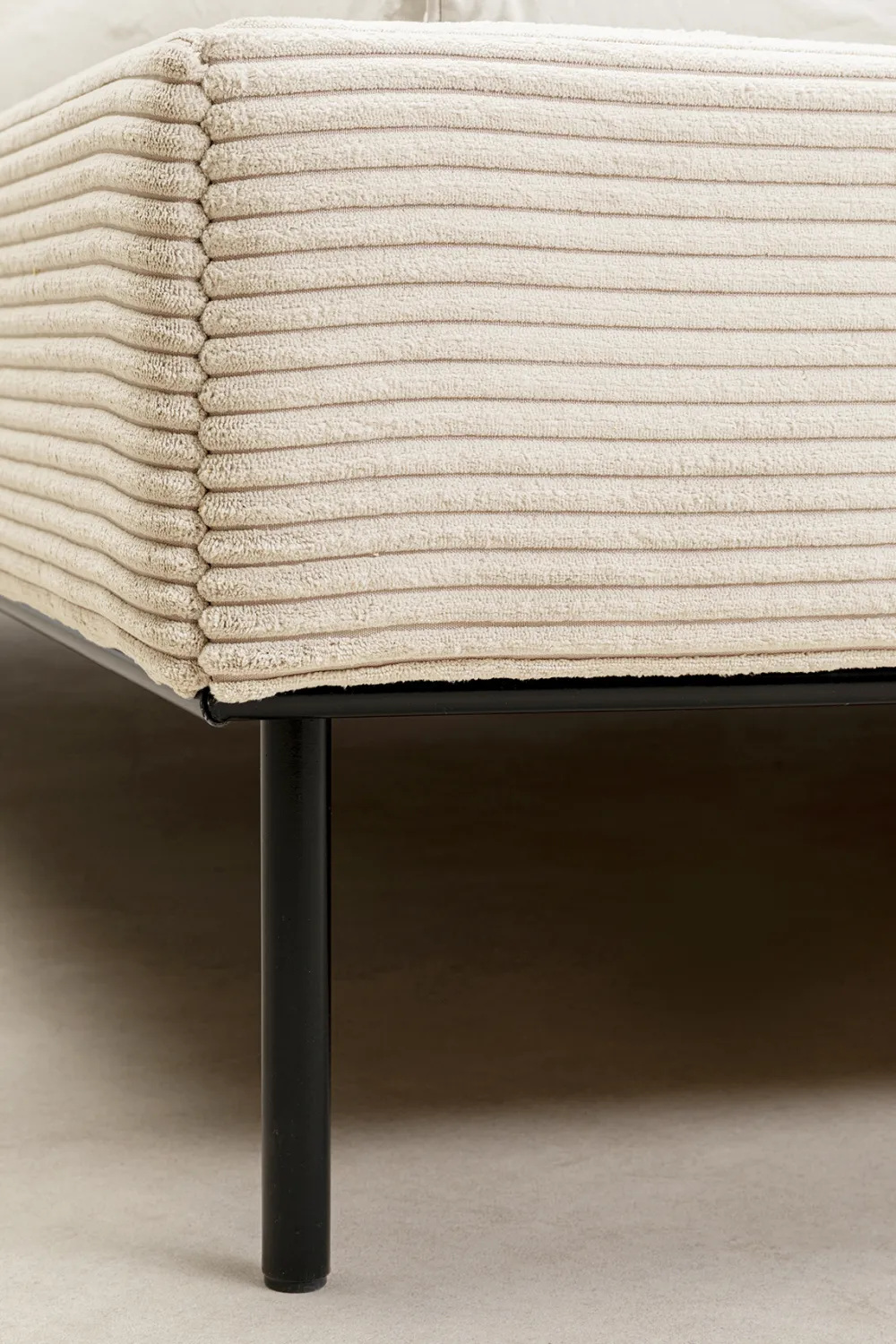 KARE Design Sängyt*East Side Cream Sänky, Vakosametti 180x200cm