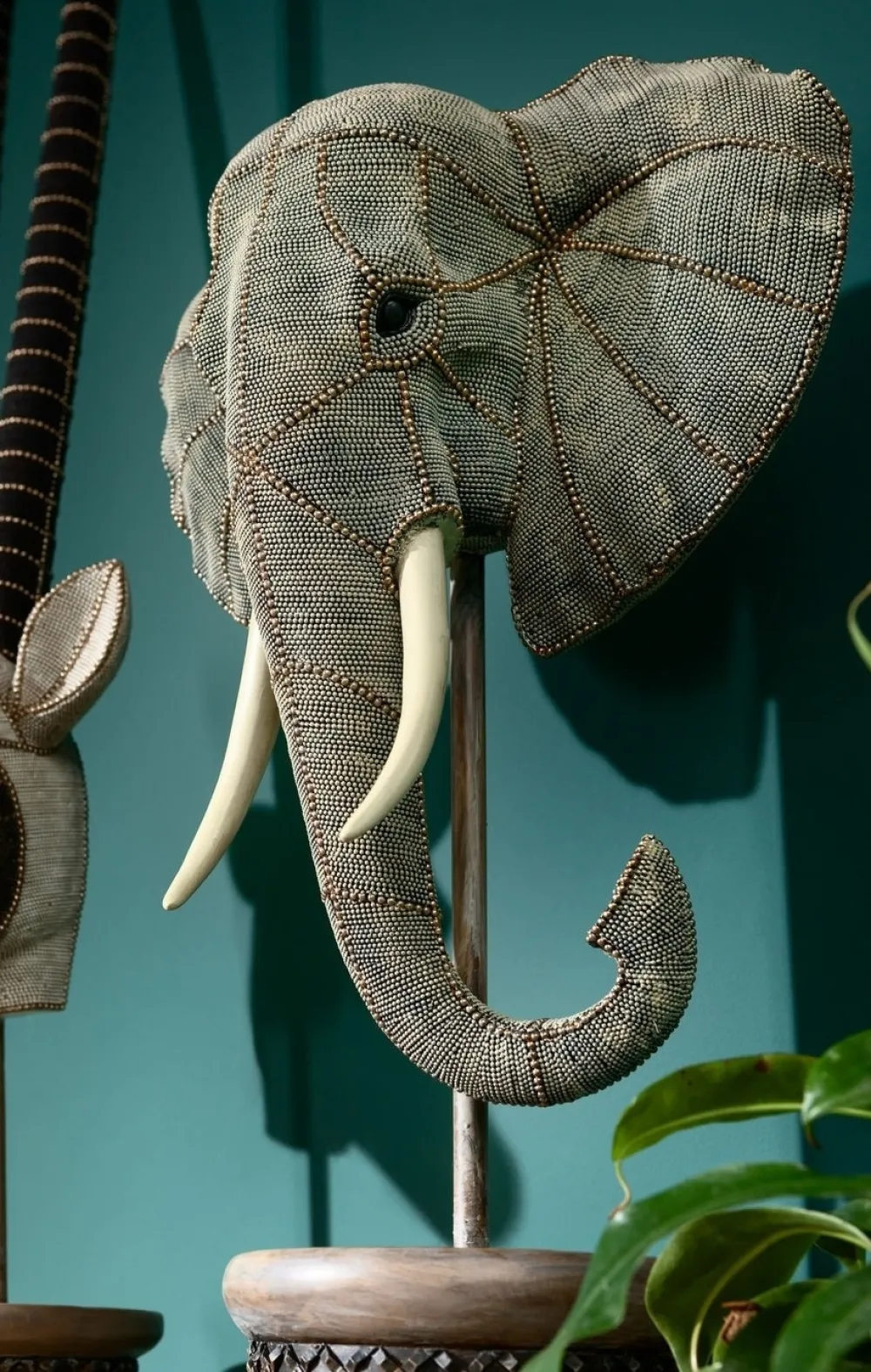 KARE Design Koriste-Esineet*Elephant Head Pearls Elefantti Koriste-esine 76cm