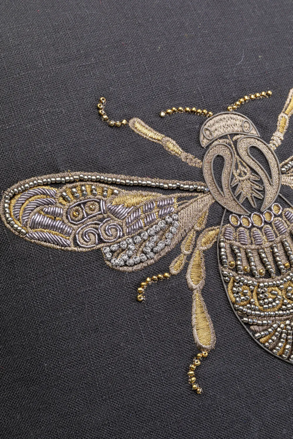 KARE Design Sisustustyynyt*Glitter Bee Mehiläinen Tyyny 40x40cm