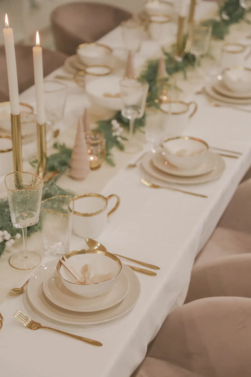 KARE Design Keittiö Ja Astiat*Gloria Aterimet Matta Kulta (16/osaa)