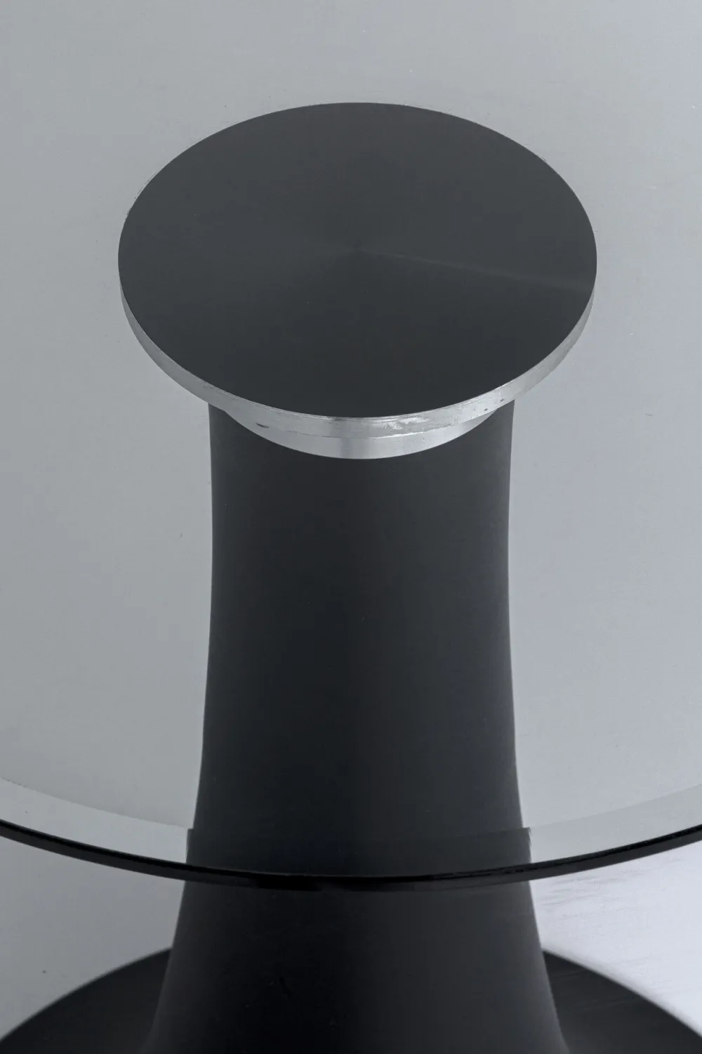 KARE Design Pöydät*Grande Possibilita Ruokapöytä - Savulasi Pöytälevy, Trumpettijalka 180x120cm