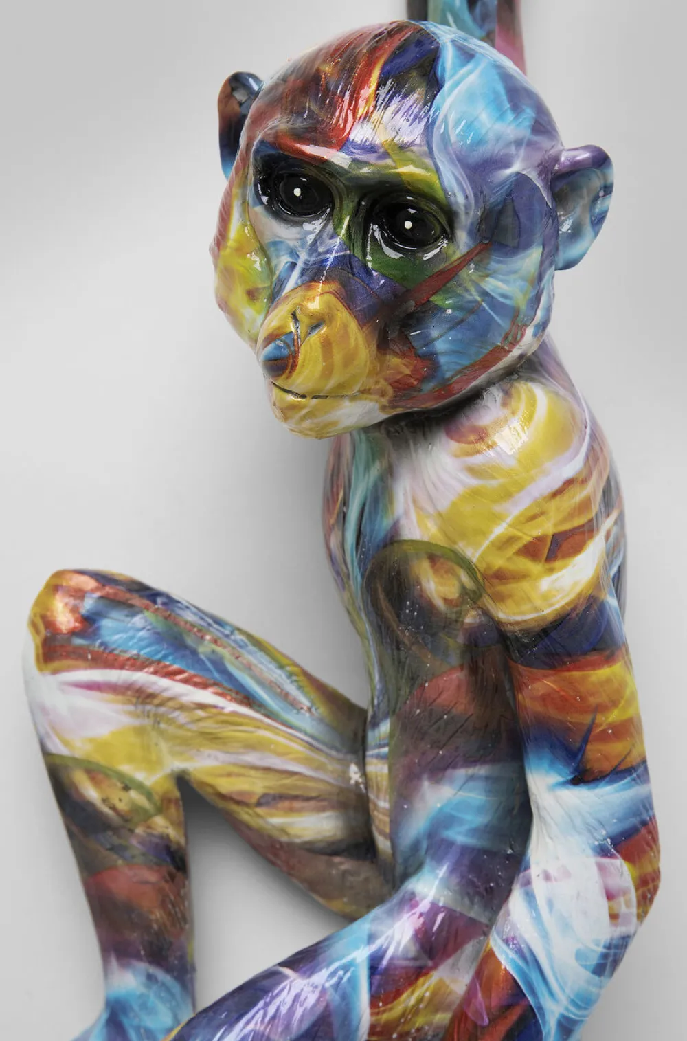 KARE Design Seinäkoristeet*Hanging Ape Colorful Apina Koriste-esine 17x67cm