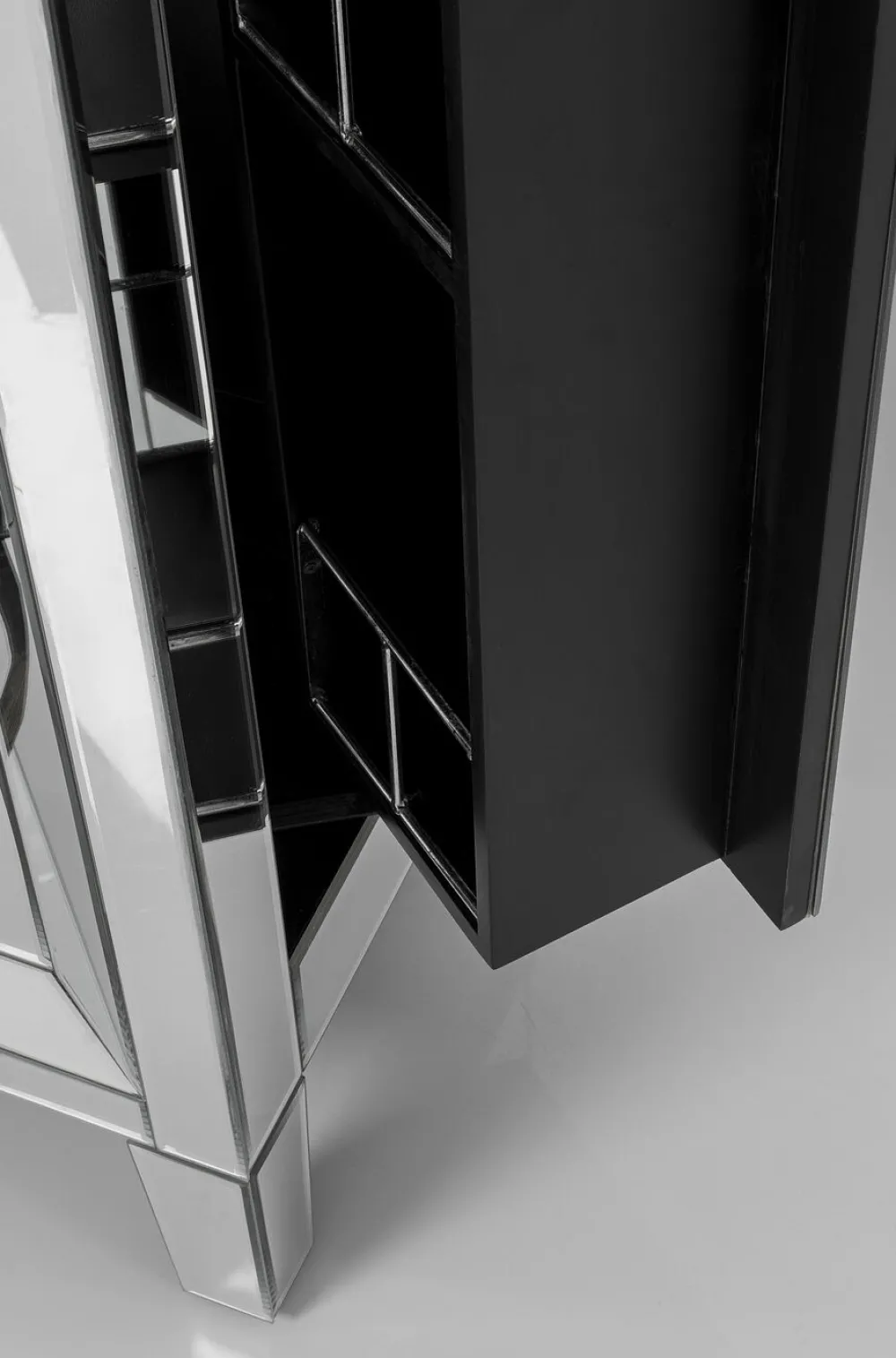 KARE Design Baarit*Luxury High Class Baarikaappi, Kaappi - Lasia, 84x152cm