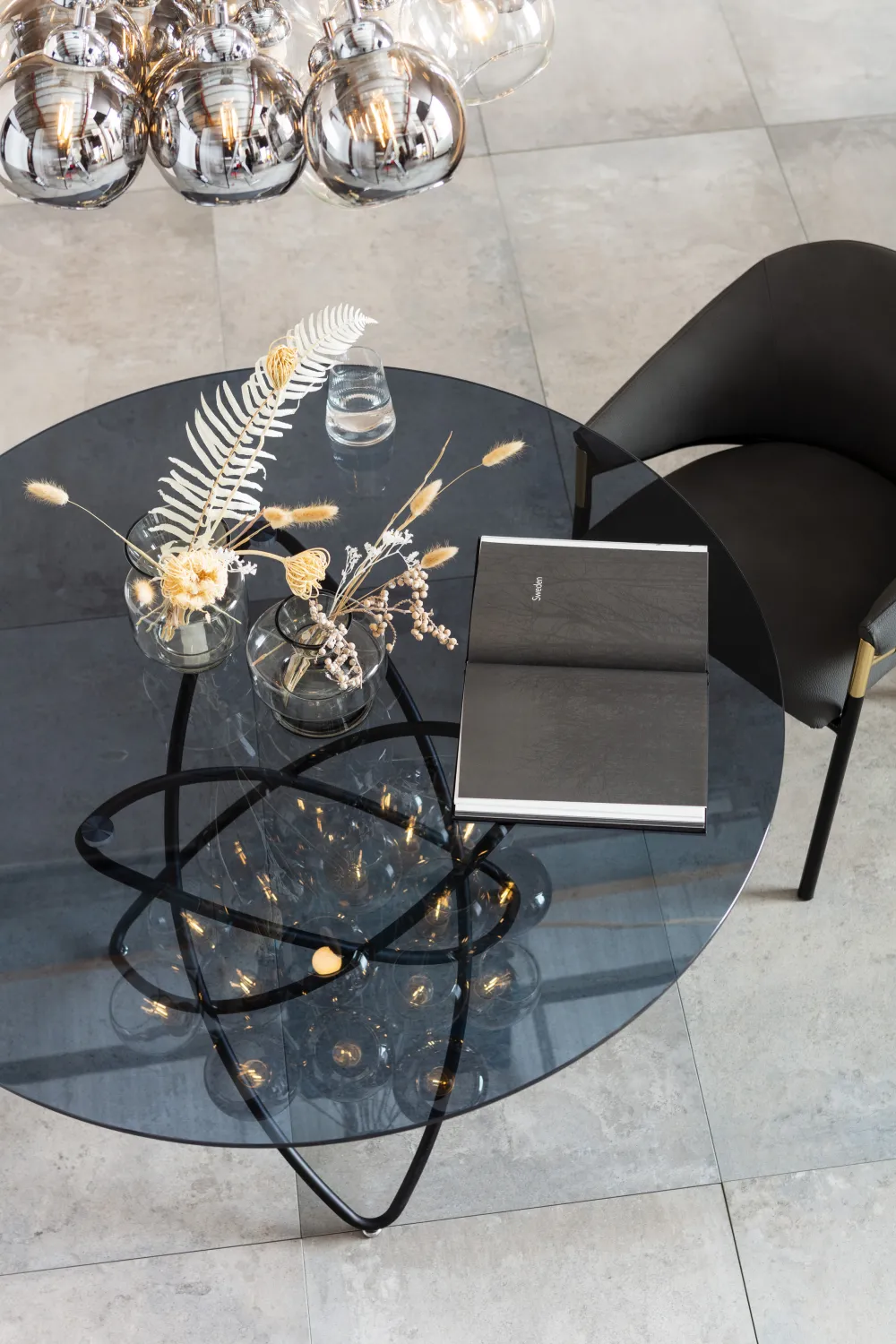 KARE Design Pöydät*Molekular Pöytä, Musta Ø120cm