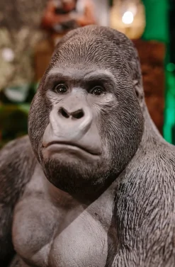 KARE Design Jalalliset Koriste-Esineet*Monkey Gorilla Side XL Gorilla Koriste-esine, Figuuri, Musta 76cm