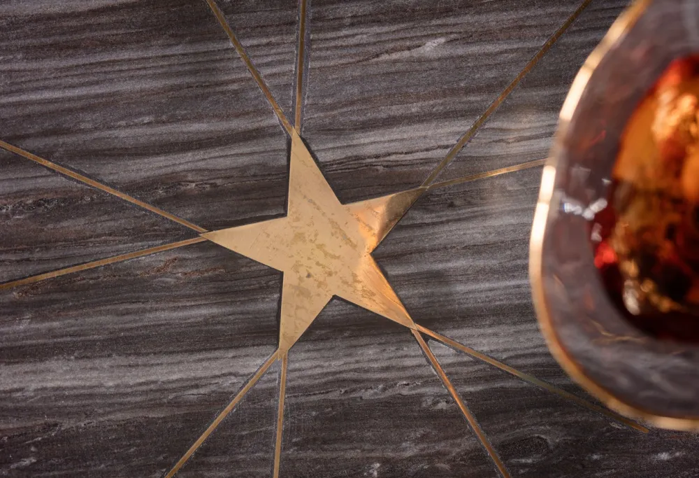 KARE Design Sohvapöydät|Olohuone*Mystic Pentagon Big Sivupöytä