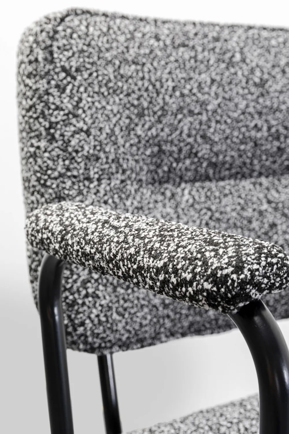 KARE Design Tuolit*Orelie Tuoli Käsinojilla Harmaa