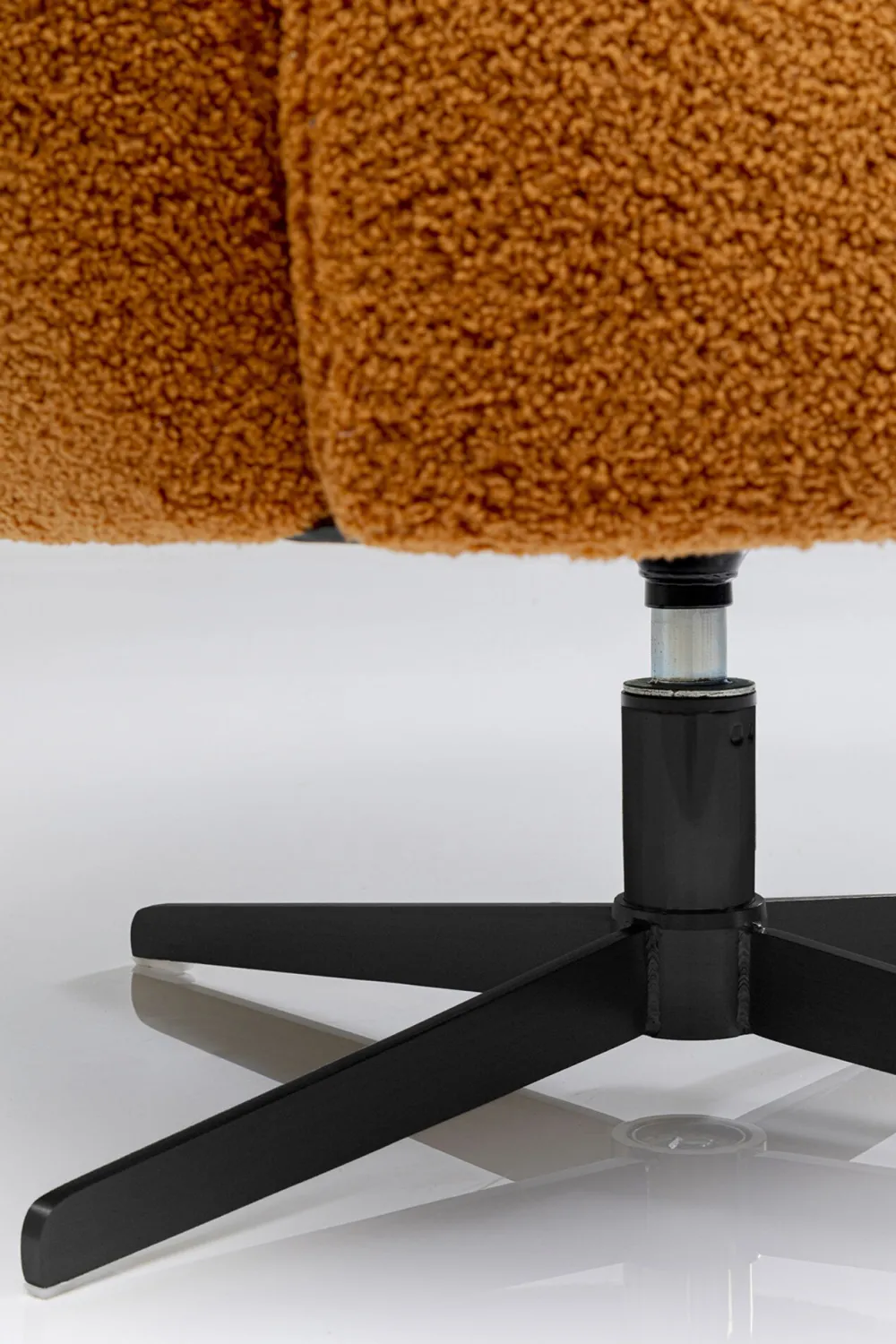 KARE Design Nojatuolit*Peony Fuzzy 360 Kääntyvä Nojatuoli, Teddykarva, Ruskea