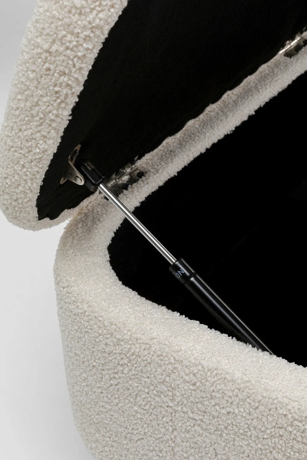 KARE Design Penkit*Rico Penkki Säilytyslaatikolla, Valkoinen