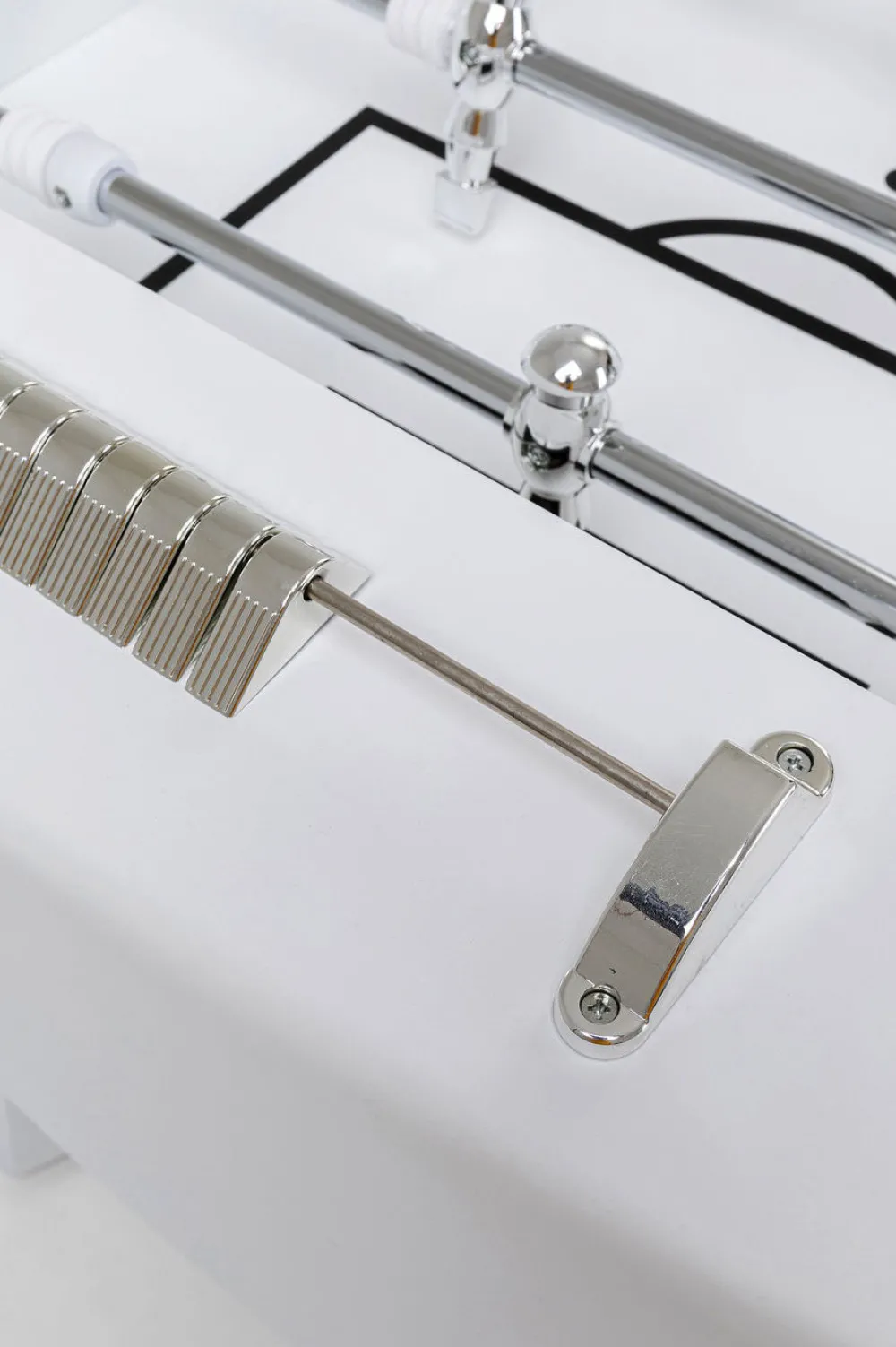 KARE Design Jalalliset Koriste-Esineet*Soccer Table Style Jalkapallopeli, Valkoinen