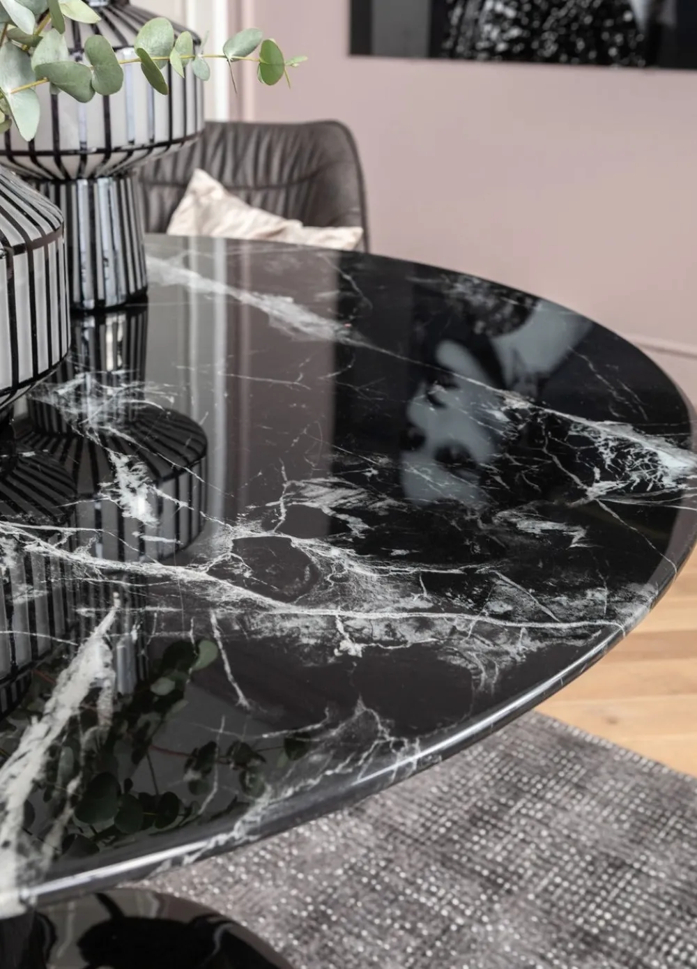 KARE Design Pöydät*Solo Marble Pöytä, Musta Ø110cm