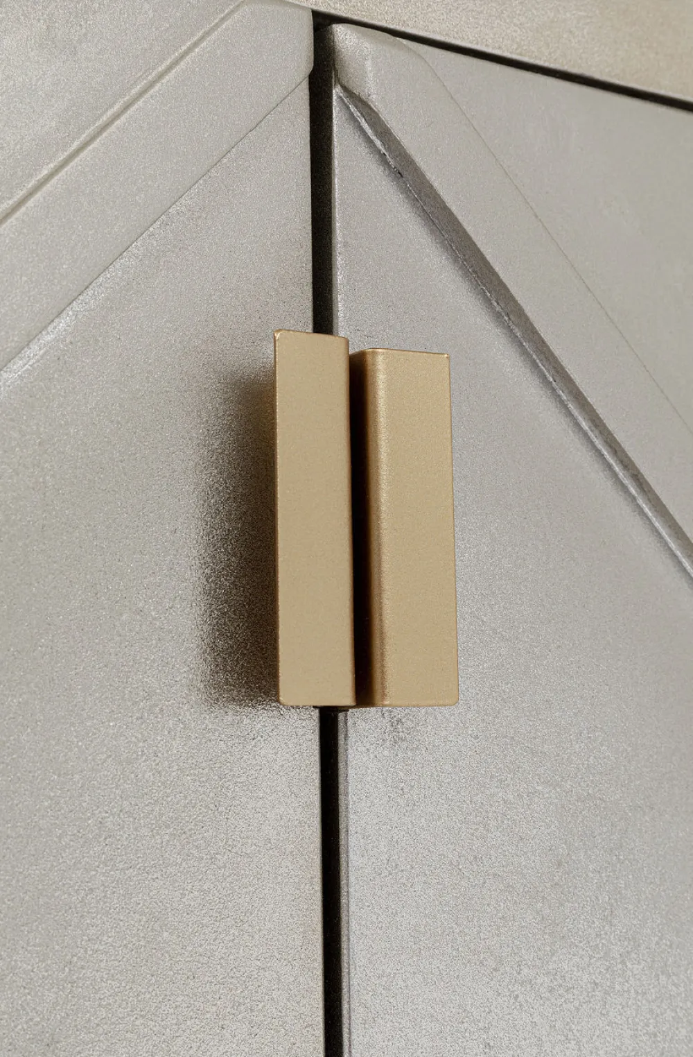 KARE Design Senkit|Lipastot*Venice Triangle Senkki 180x64cm