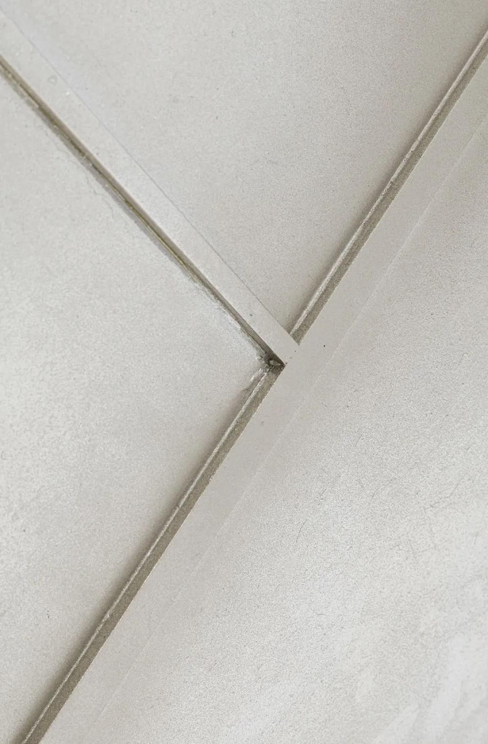 KARE Design Senkit|Lipastot*Venice Triangle Senkki 180x64cm