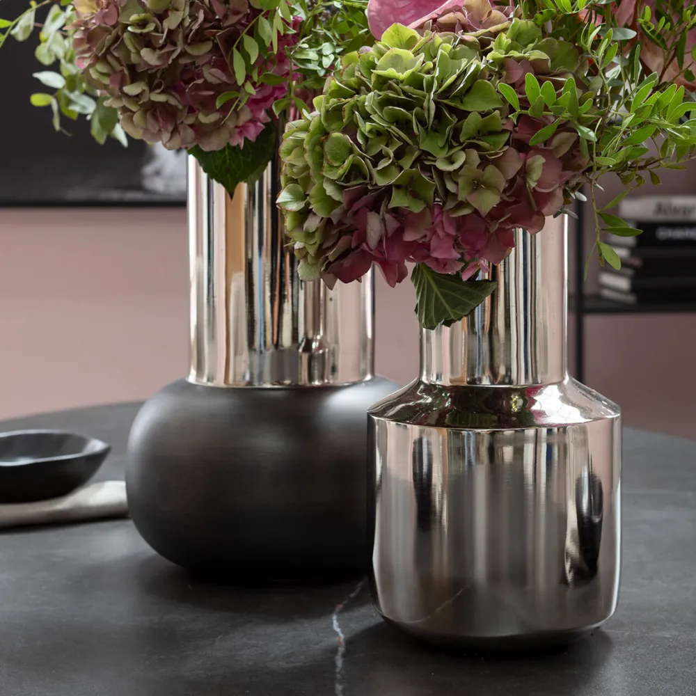 KARE Design Maljakot*Vesuv Maljakko, Musta 42cm