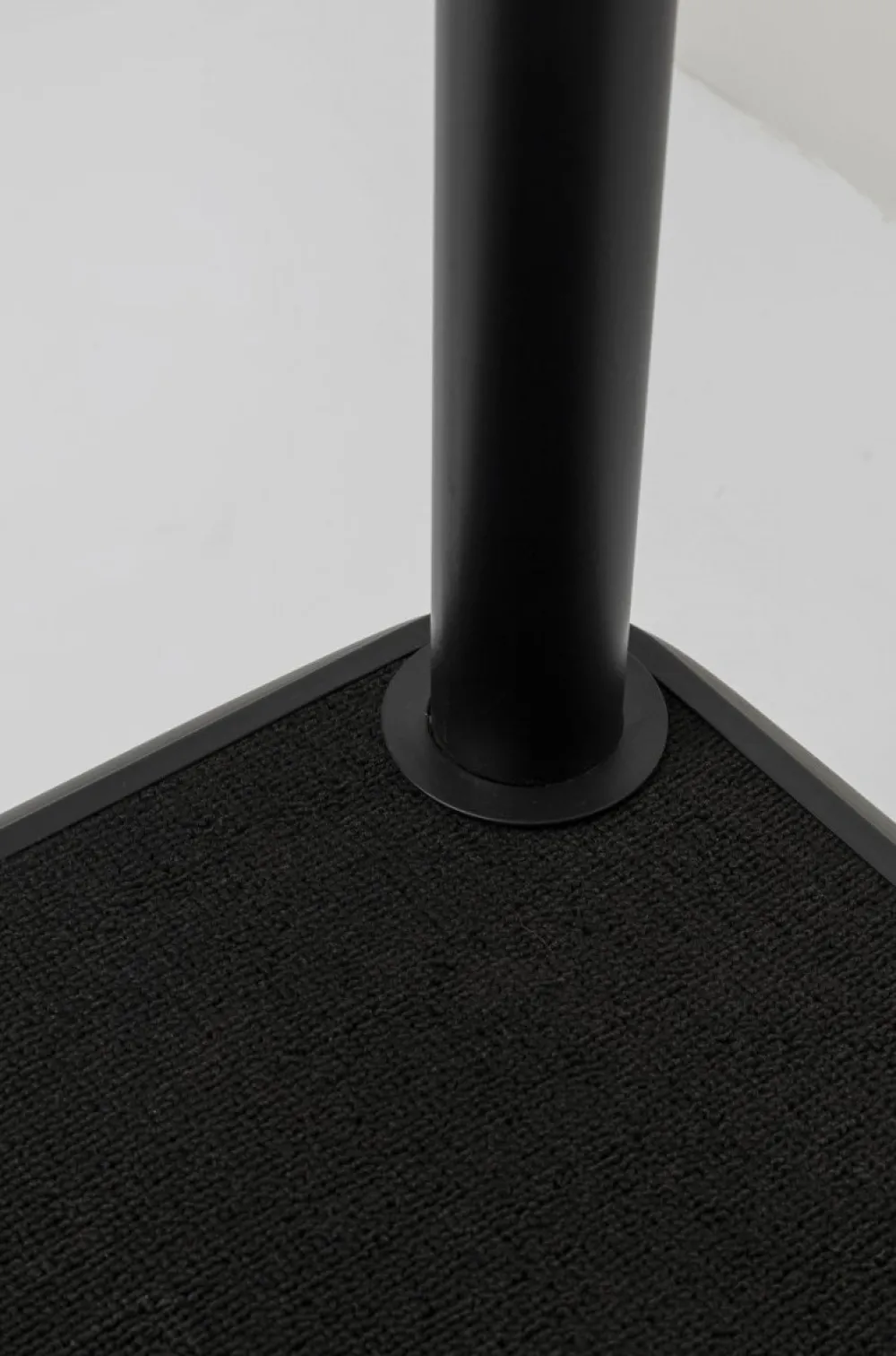 KARE Design Jalalliset Vaatenaulakot*VIP Baggage Trolley Vegas Matkalaukkuvaunu, Matta Musta